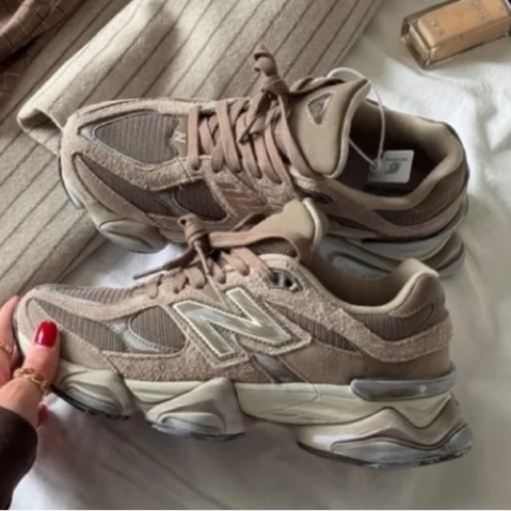 New Balance Women's Tan Sneakers